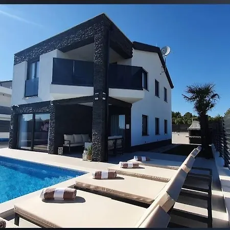 Villa Black Pearl *